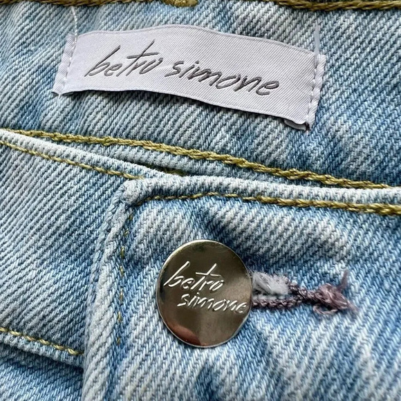 Betro Simone Womens Blue Light Wash Distressed High Rise‎ Relaxed Jeans Size 30 - Picture 2 of 9